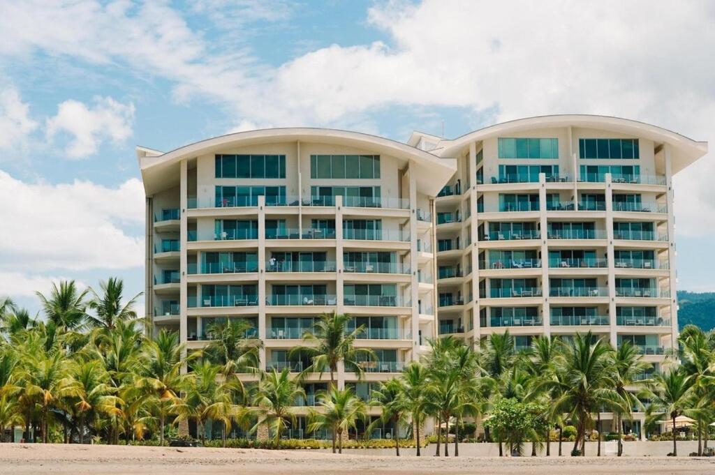 Elegant Beachfront Condo At Diamonte Del Sol - 801S Jaco Exterior photo